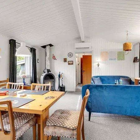 Gundina - 2km From The Sea By Interhome *